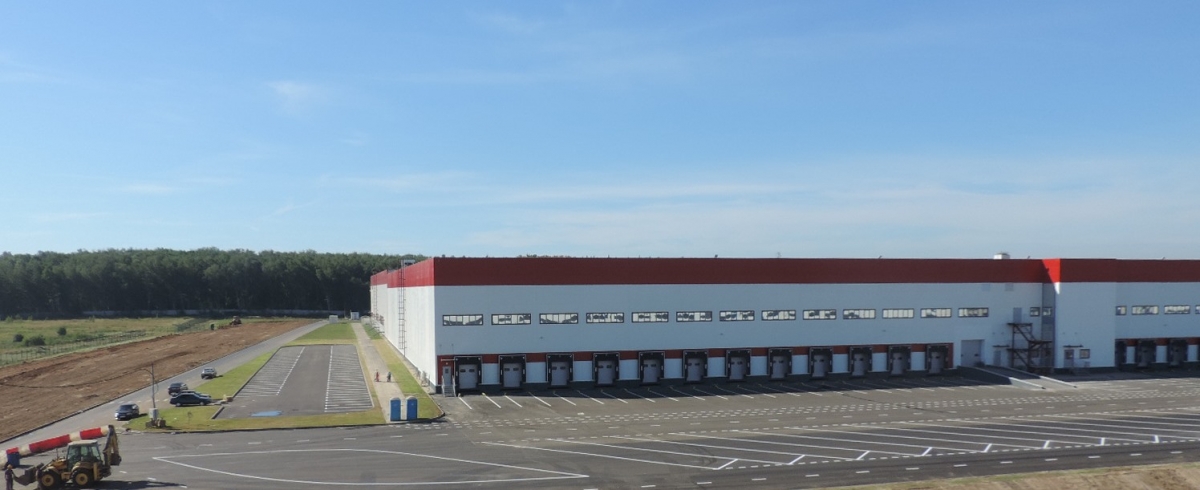 south gate building photo