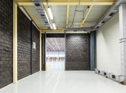 Vacancy 2014 Block 4B1 Interior Charger room